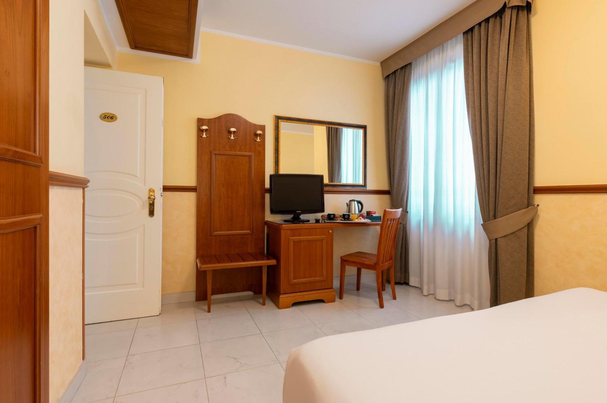 Hotel Virgilio Rome Bagian luar foto