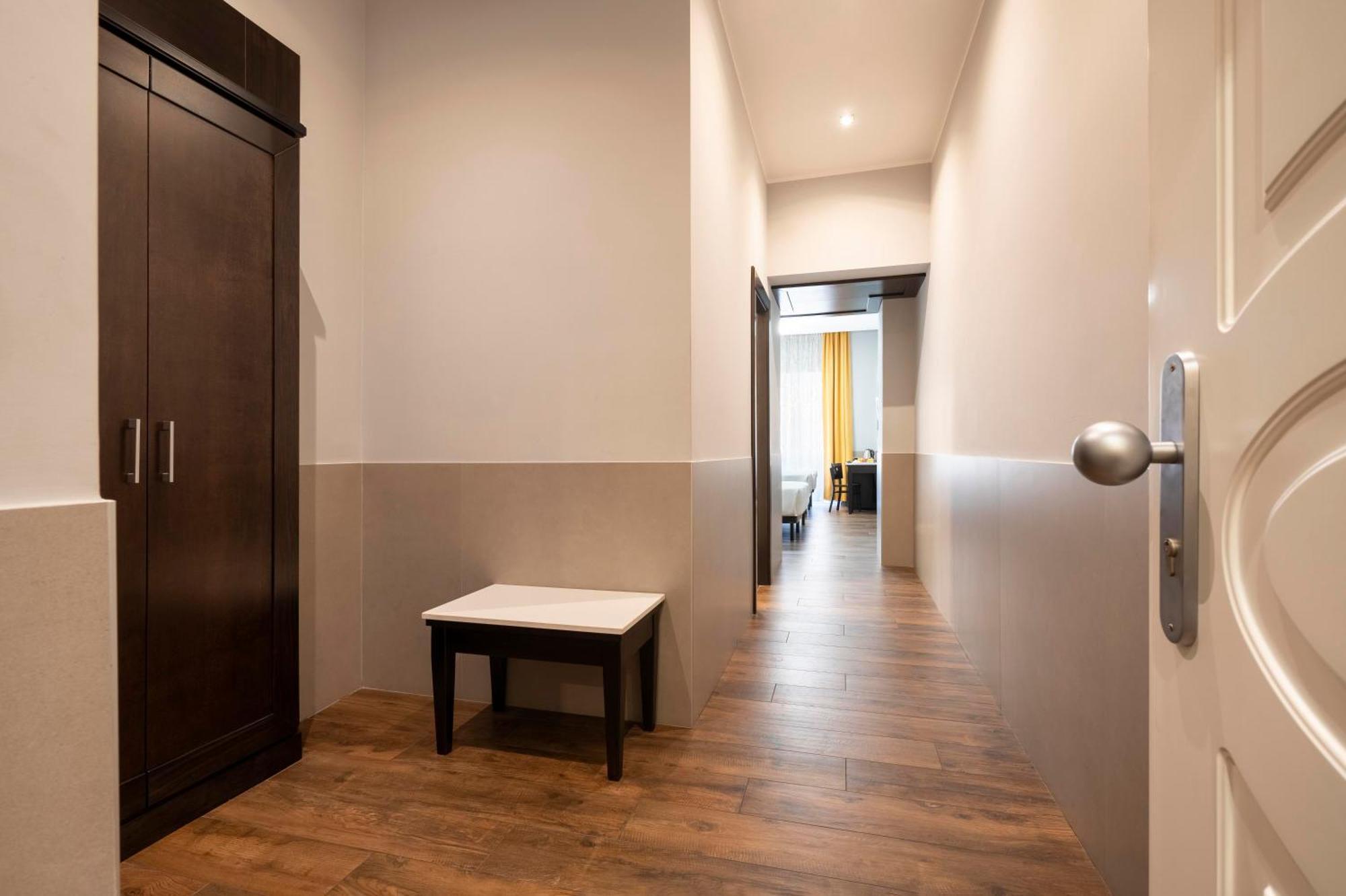 Hotel Virgilio Rome Bagian luar foto