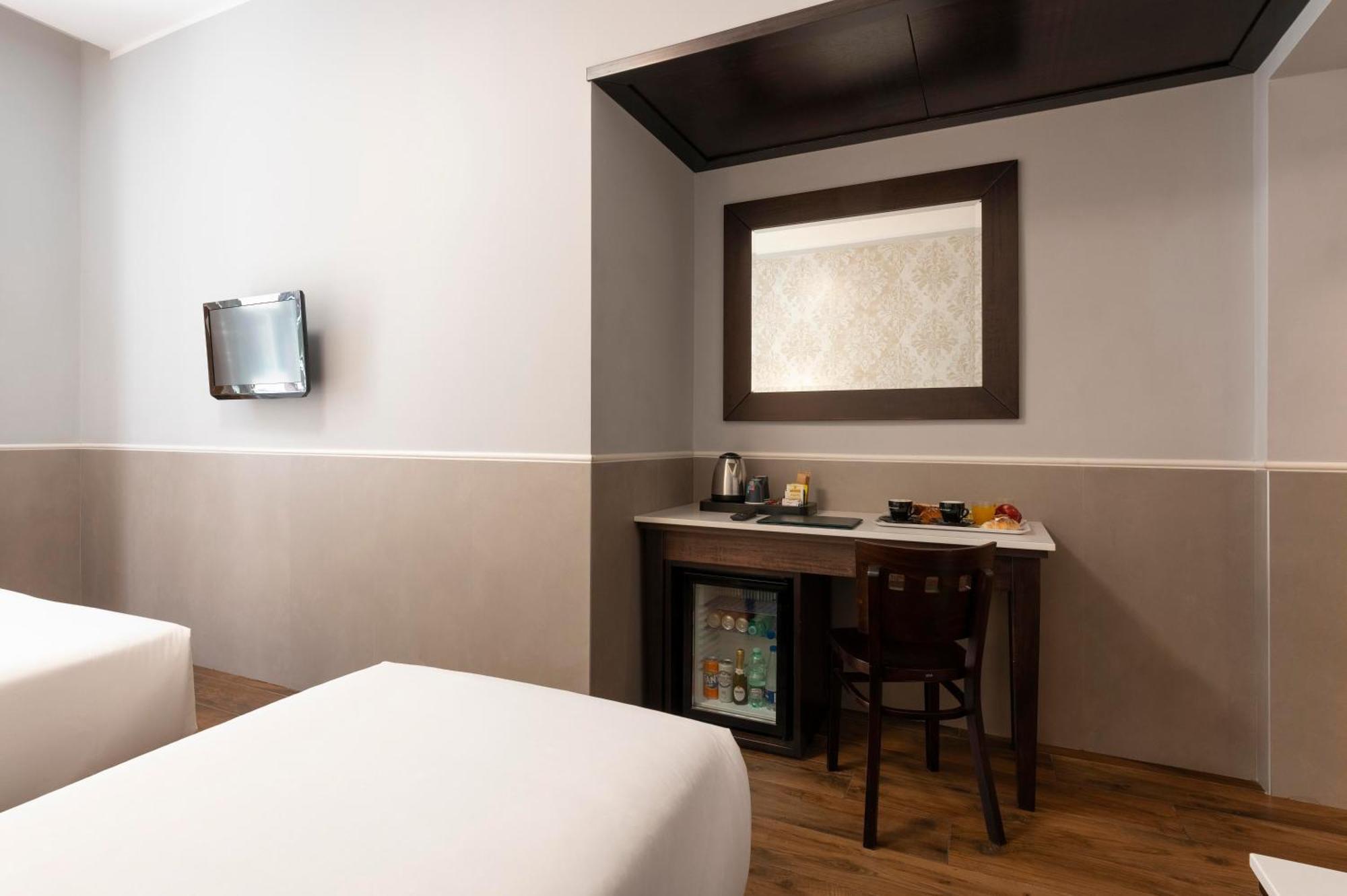Hotel Virgilio Rome Bagian luar foto