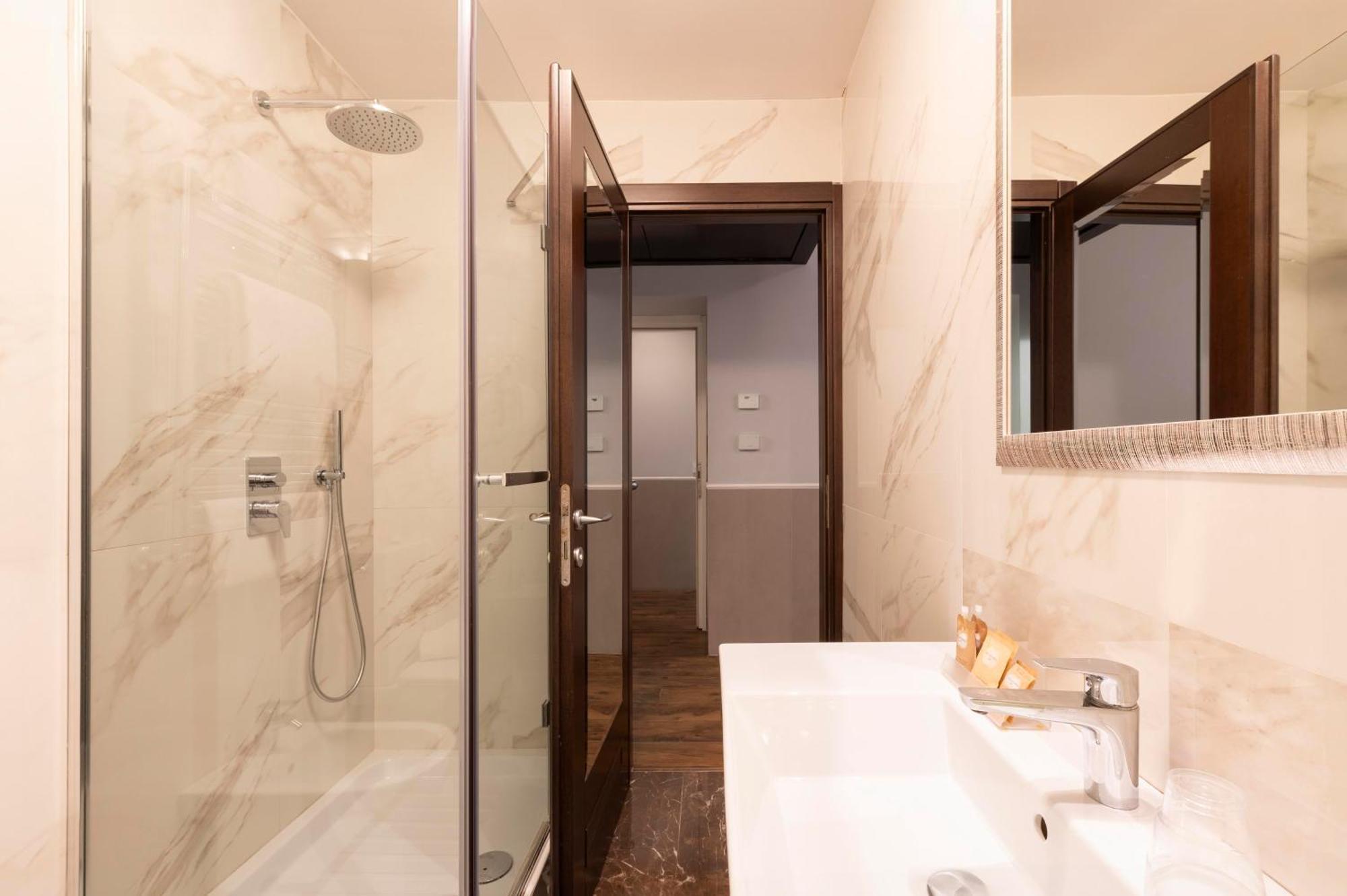 Hotel Virgilio Rome Bagian luar foto