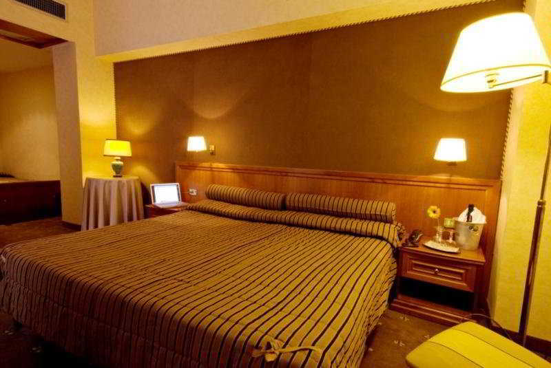 Hotel Virgilio Rome Ruang foto
